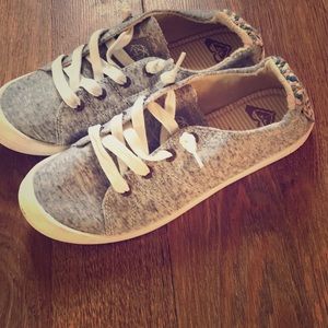 Roxy shoes